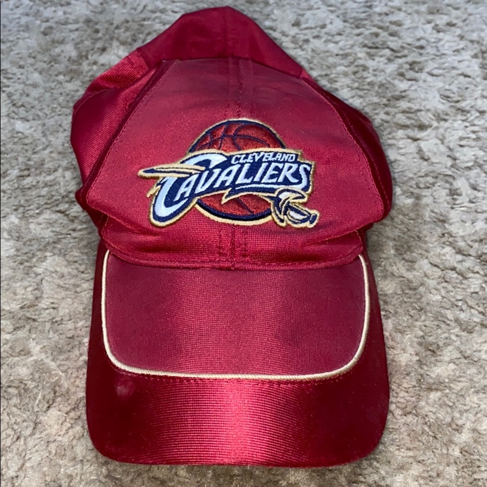 CLEVELAND CAVALIERS SIGNED HAT